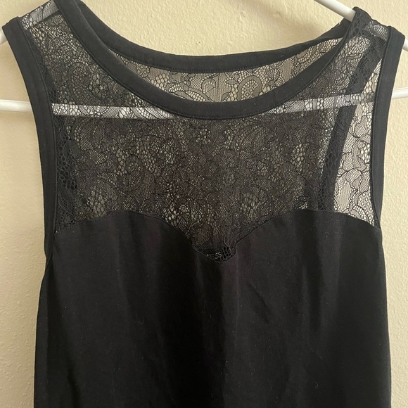 Express Lace Black Tank - Picture 4 of 5